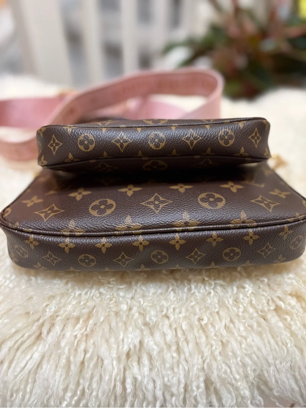 Louis Vuitton Monogram Multi Pochette Accessories Rose Clair *EUC